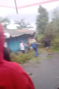 Hujan Deras dan Angin Kencang, Pohon Bambu Tumbang Menimpa Warung Kosong di Ciampea