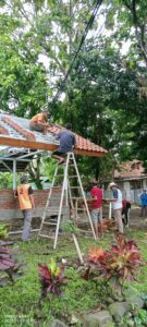 Masyarakat RT 01 dan RT 02 RW 05 Bersatu dalam Kerja Bakti Pembangunan Rumah Belajar