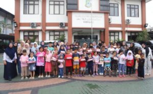 Kecamatan Cibodas Gelar Cooking Class Kreatif, Anak-Anak Belajar Hias Donat
