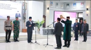 Bupati Tangerang Lantik Dirops Perumda Pasar NKR, Tekankan Kolaborasi dan Sinergi