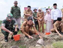 Wakil Wali Kota Serang Lakukan Peletakan Batu Pertama Pembangunan Koperasi Merah Putih