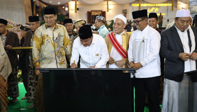 Ribuan Jamaah Padati Peresmian Masjid Kasepuhan Tangerang Raya Al-Istiqliyyah