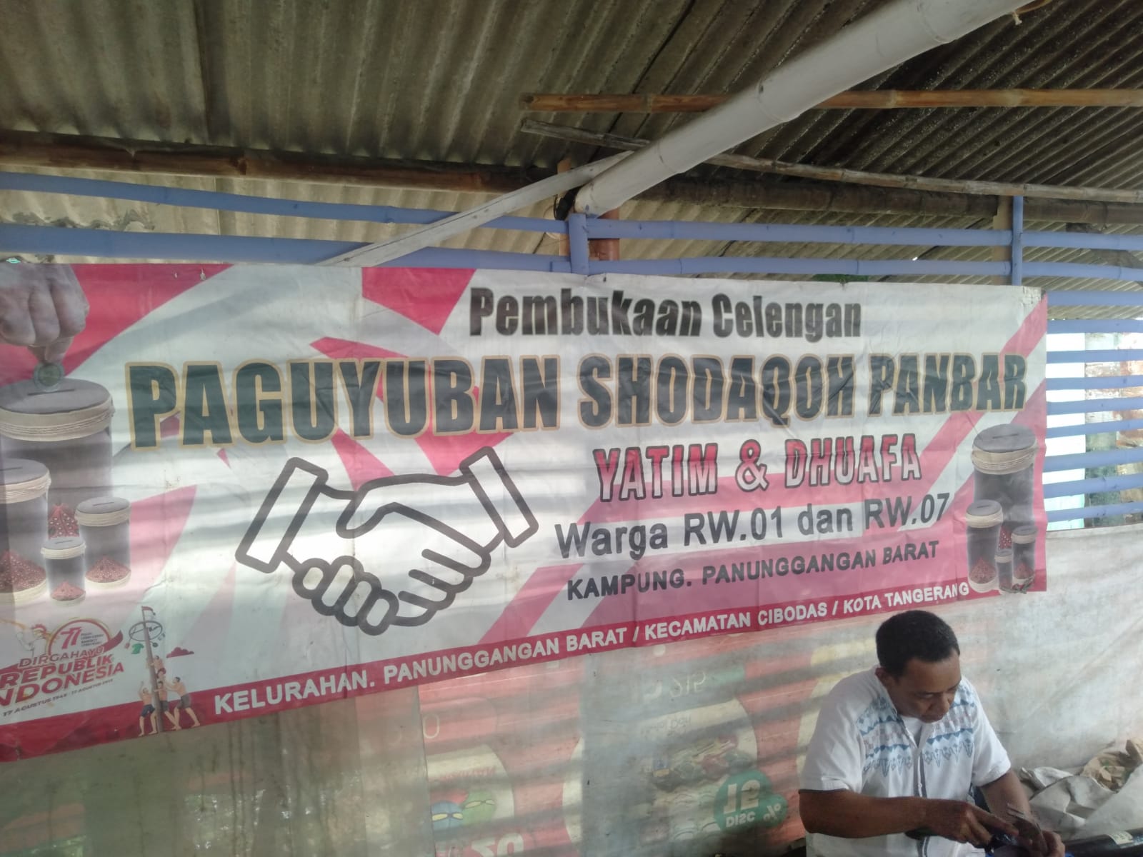 WARGA PANUNGGANGAN BARAT (PAN-BAR) RW 01 & RW 07 BUKA CELENGAN PAGUYUBAN YATIM PIATU DAN SANTUNAN DUAFA