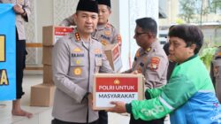 Peduli Mitra Transportasi Online, Kapolres Metro Tangerang Kota Salurkan 50 Paket Sembako
