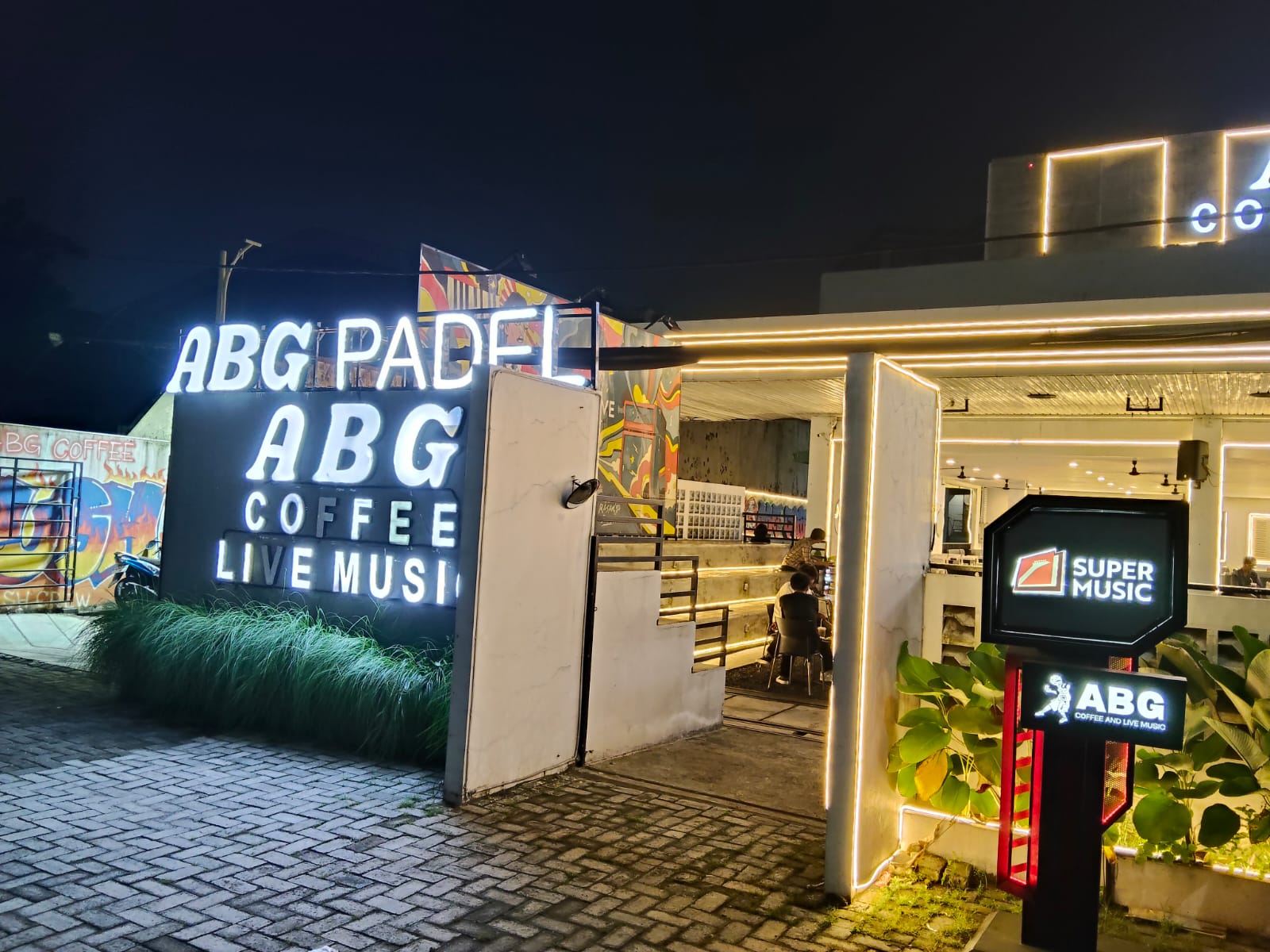 Coffee ABG Kota Tangerang, Keamanan Parkir Disorot